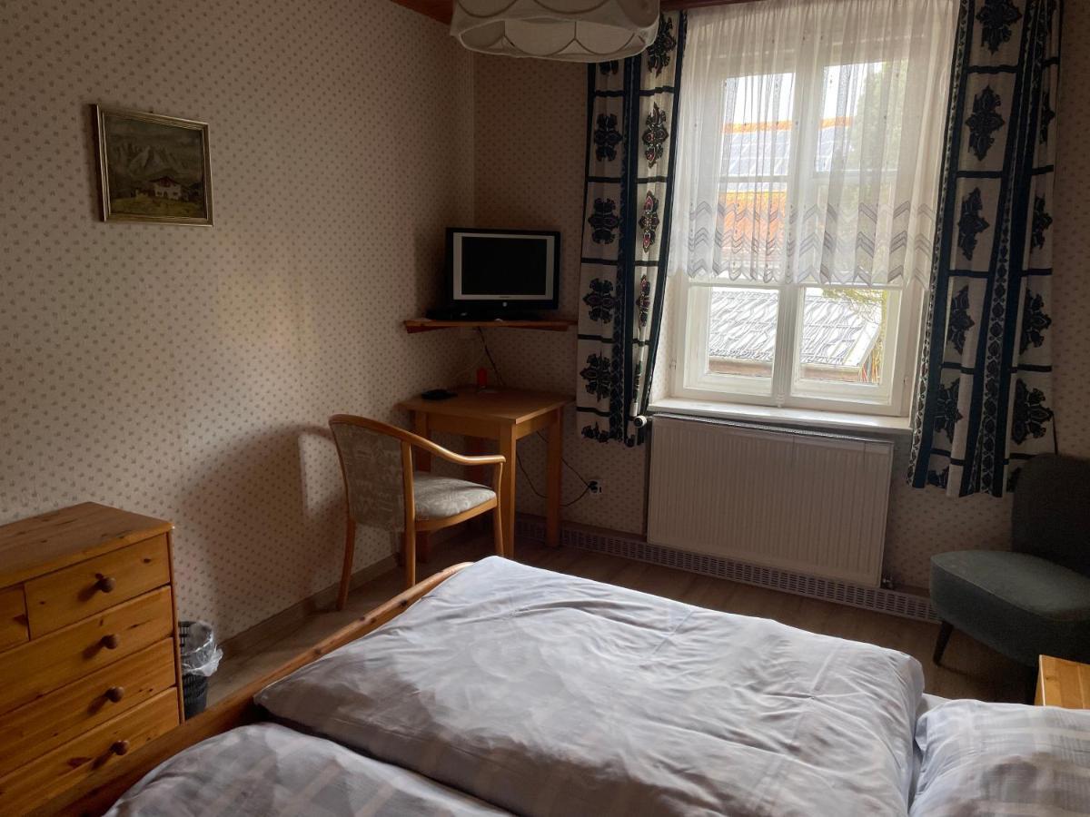 Gaestehaus Gut Frauendorf Windorf  ภายนอก รูปภาพ
