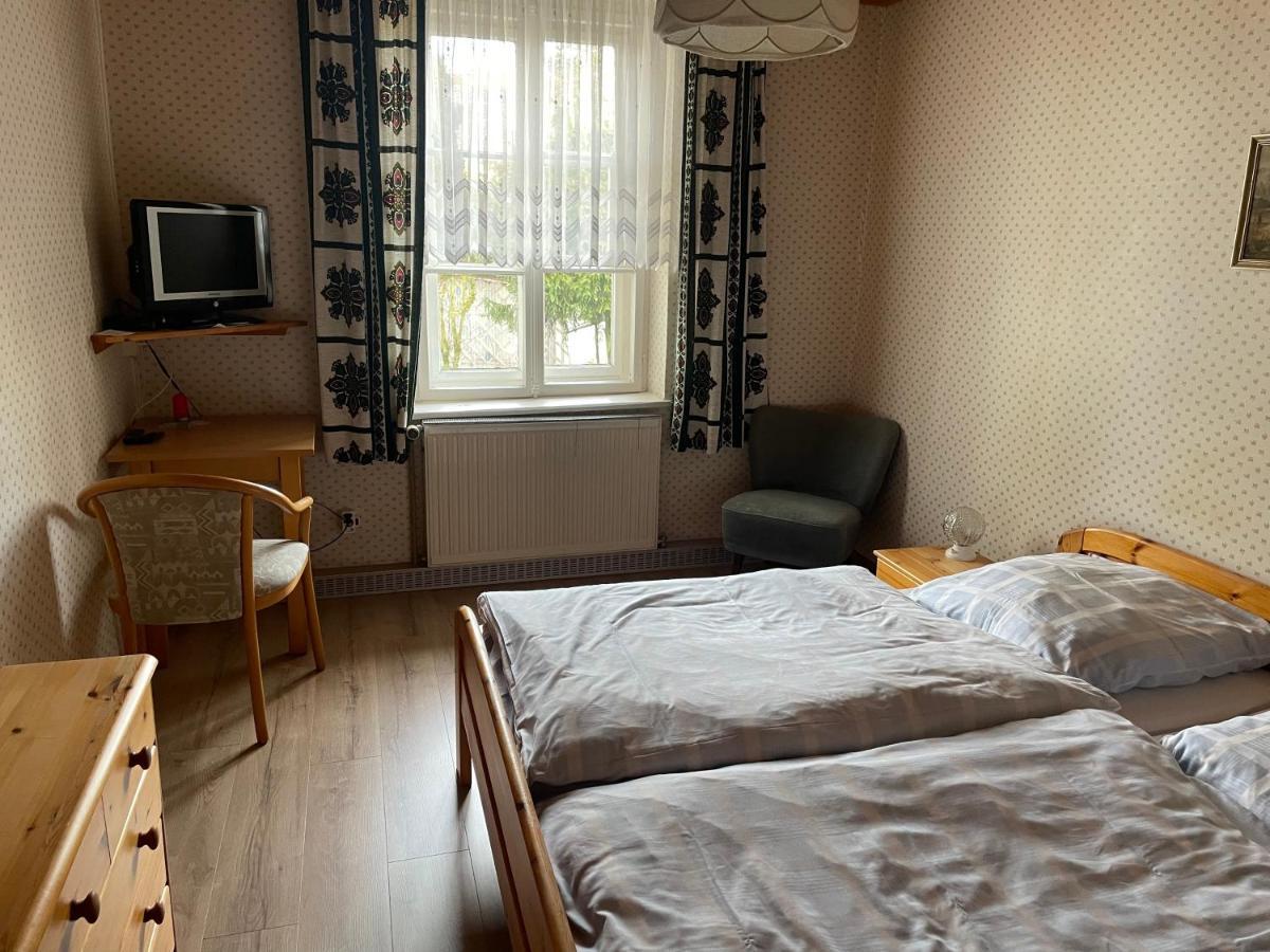 Gaestehaus Gut Frauendorf Windorf  ภายนอก รูปภาพ