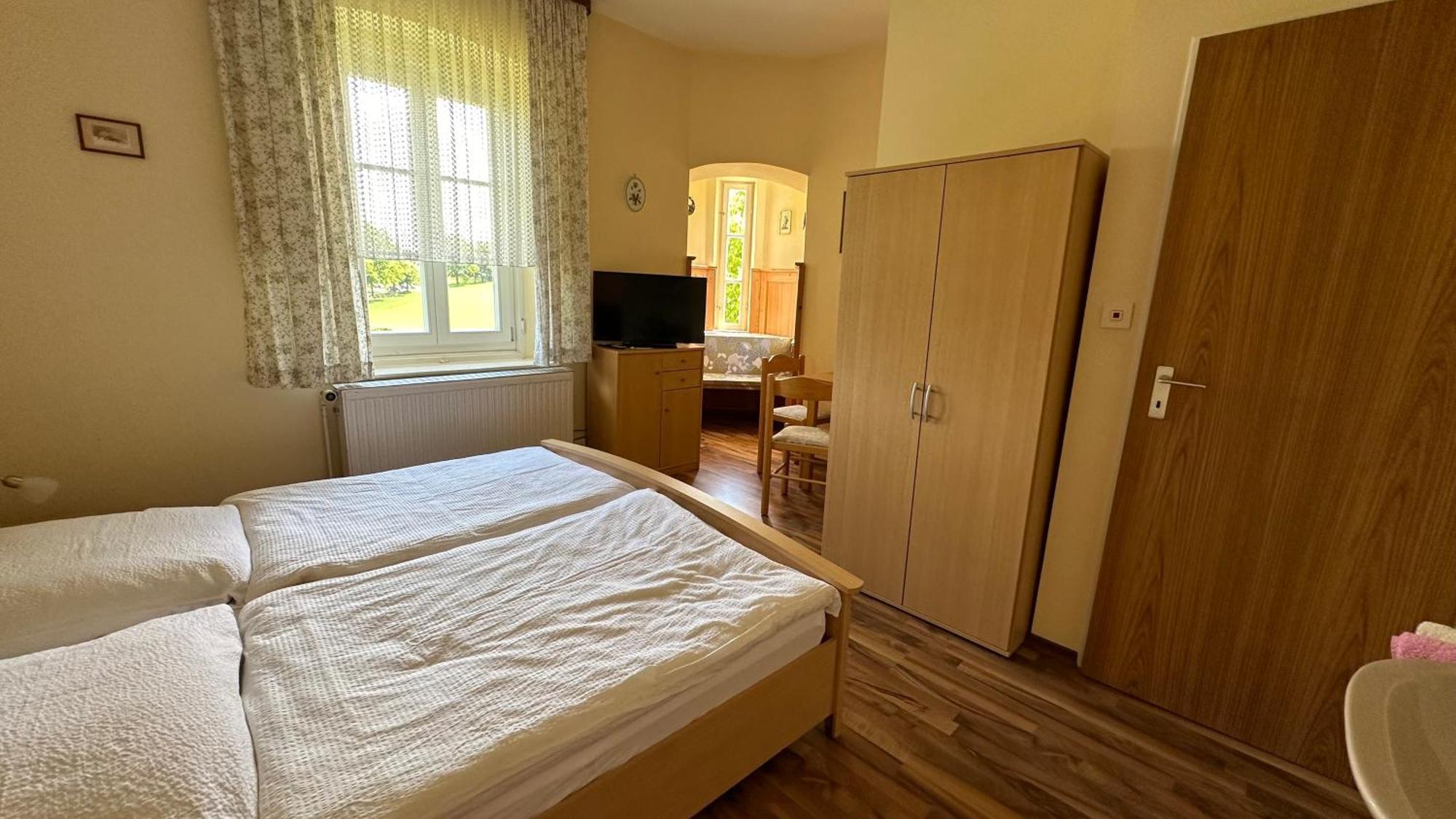 Gaestehaus Gut Frauendorf Windorf  ภายนอก รูปภาพ